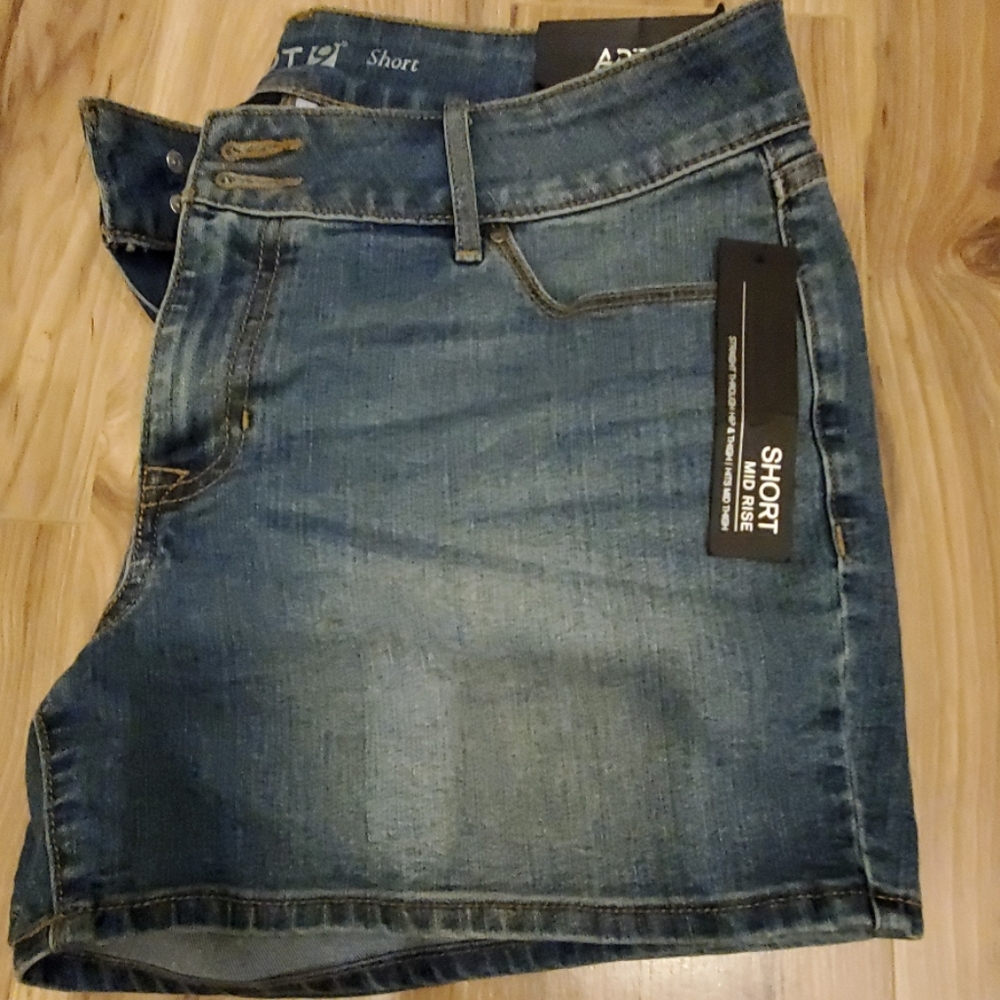 Women's Shorts